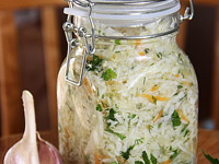 Салат из свежей капусты и моркови