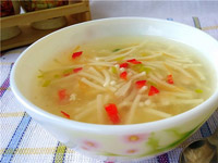 Вермишелевый суп с курицей