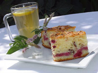 Сметанный пирог с малиной