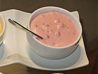 Творожная подлива с брусникой