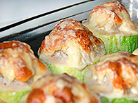 Фаршированные кабачки, приготовленные в духовке