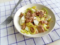 Салат с тунцом и яйцом