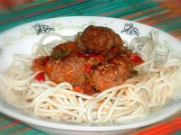 Говяжьи фрикадельки в соусе «Кифтелуце»