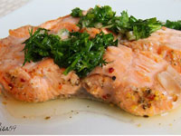 Форель с укропно-чесночным соусом