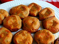 Жареная в тесте колбаса