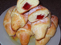 Рогалики с повидлом