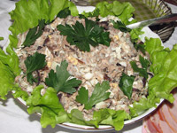 Салат рыбный горячий