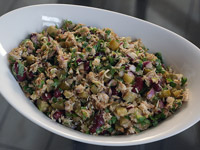 Салат с фасолью и кинзой