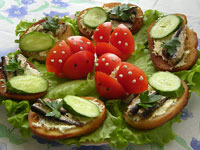 Горячие бутерброды со шпротами