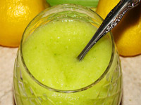 Смузи из яблока, сельдерея и лимона