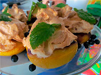 Фаршированные персики