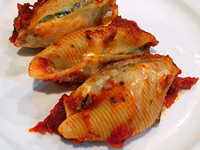 Большие макароны с фаршем