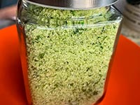 Соль с петрушкой