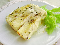 Треска под творожно-сливочным соусом