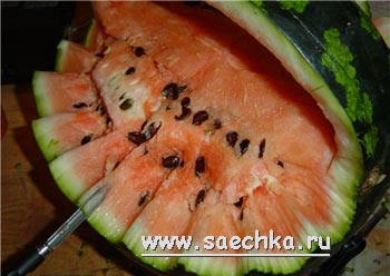 Корзина из арбуза