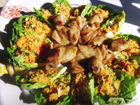Кус-кус в салатных листьях