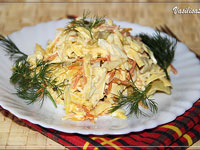 Салат с копчёным сыром и корейской морковкой