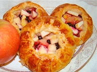 Слоёные корзиночки с яблоками