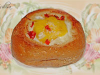 Булочка с яйцом