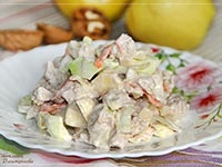 Салат с курицей и яблоком