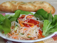 Салат с фунчозой