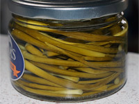 Маринованные стрелки чеснока