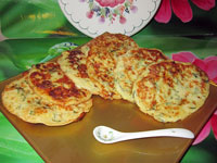 Кабачковые оладьи с сыром