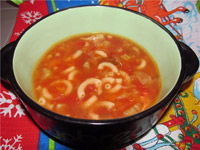 Томатный суп с овощами и макаронами