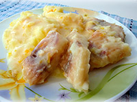 Морской окунь в сметане