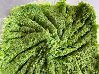 Паста из чесночных стрелок