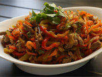 Салат с говядиной и кинзой